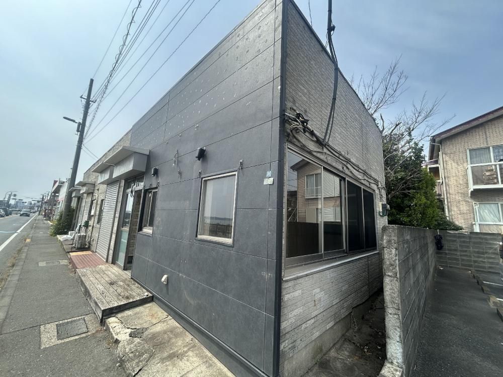 �_�ސ쌧���{��s�Ëv��2����3-2�̓X�܂̌����O��